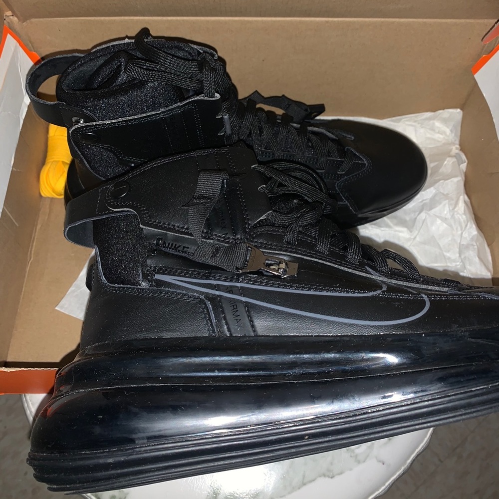 Black Nike high top sneakers